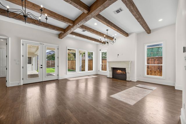 5616 Pershing Avenue, Fort Worth, TX 76107