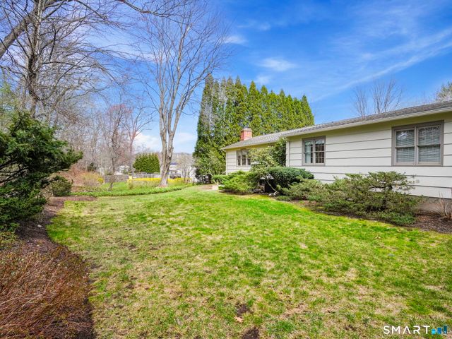 65 Tahmore Place, Fairfield, CT 06825