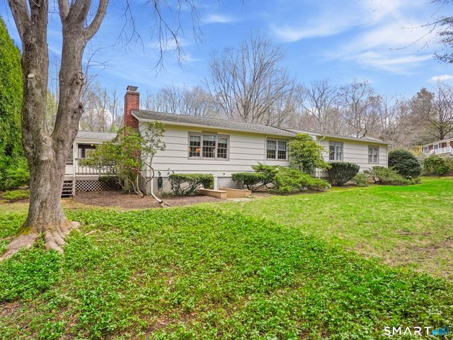 65 Tahmore Place, Fairfield, CT 06825