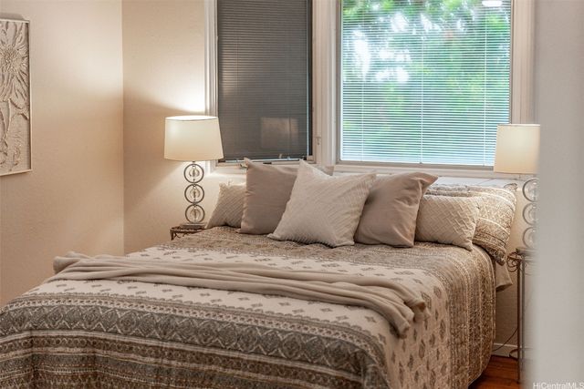 824-A N Kalaheo Avenue, Kailua, HI 96734