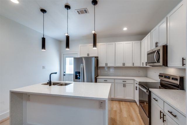 2844 Oakdale Street, Dallas, TX 75215