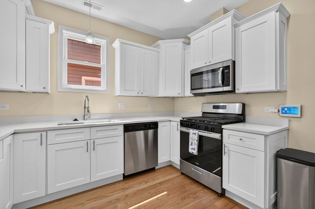 5431 W 30th Place, Cicero, IL 60804