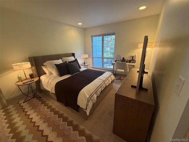 30 Homestead Vil Drive, Warwick, NY 10990