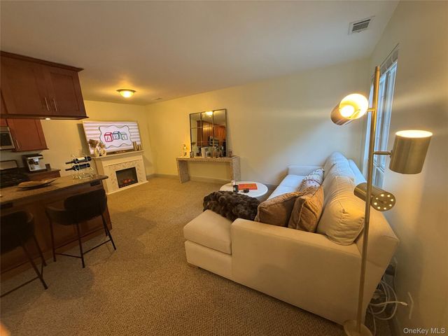 30 Homestead Vil Drive, Warwick, NY 10990