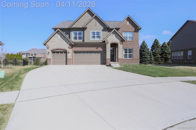 13101 Valencia Drive, Shelby Charter Township, MI 48315