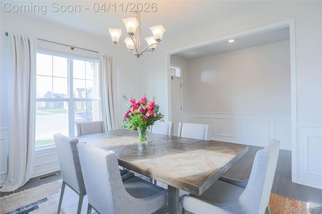 13101 Valencia Drive, Shelby Charter Township, MI 48315