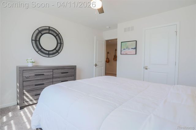 13101 Valencia Drive, Shelby Charter Township, MI 48315