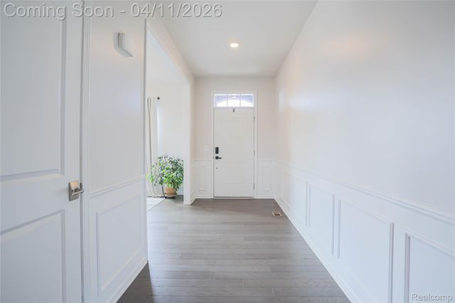 13101 Valencia Drive, Shelby Charter Township, MI 48315