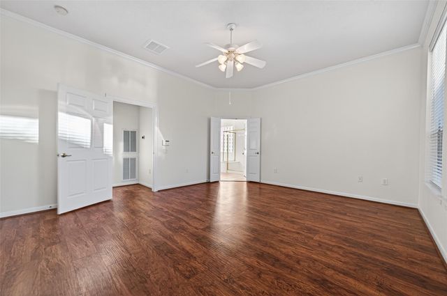 27 Sovereign Way, Conroe, TX 77384