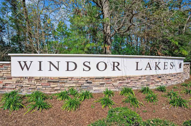 27 Sovereign Way, Conroe, TX 77384