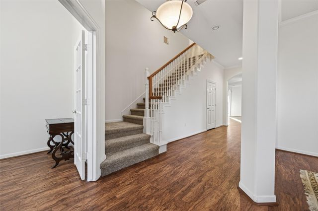 27 Sovereign Way, Conroe, TX 77384