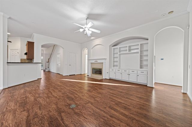 27 Sovereign Way, Conroe, TX 77384