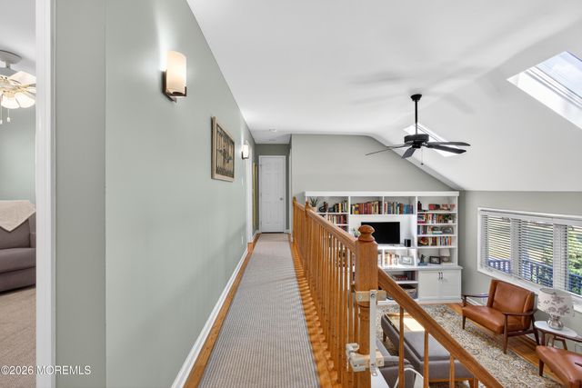 21 Karyn Terrace E, Middletown, NJ 07748