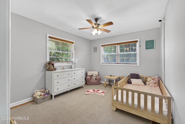 21 Karyn Terrace E, Middletown, NJ 07748