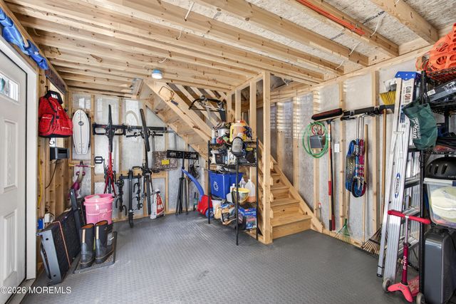 21 Karyn Terrace E, Middletown, NJ 07748