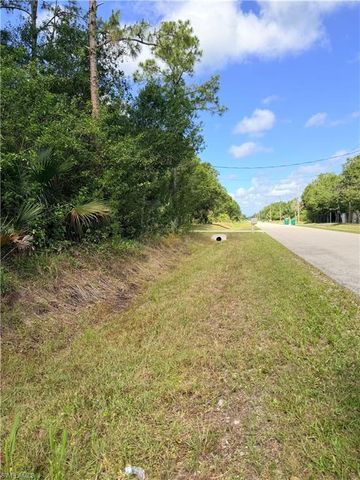 2830 NE 70TH AVE, Naples, FL 34120