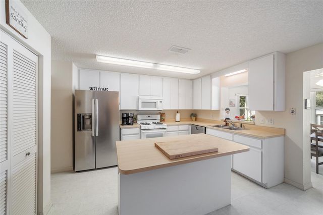 9749 SW 97TH STREET, Ocala, FL 34481