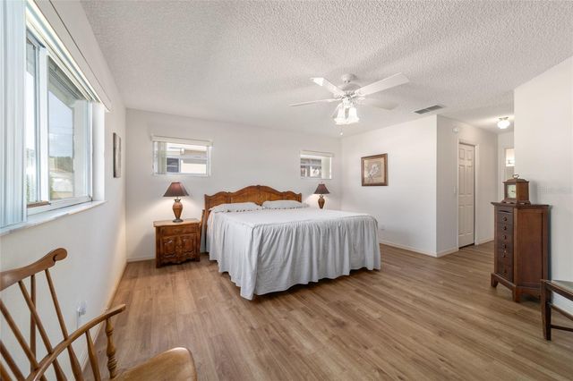 9749 SW 97TH STREET, Ocala, FL 34481