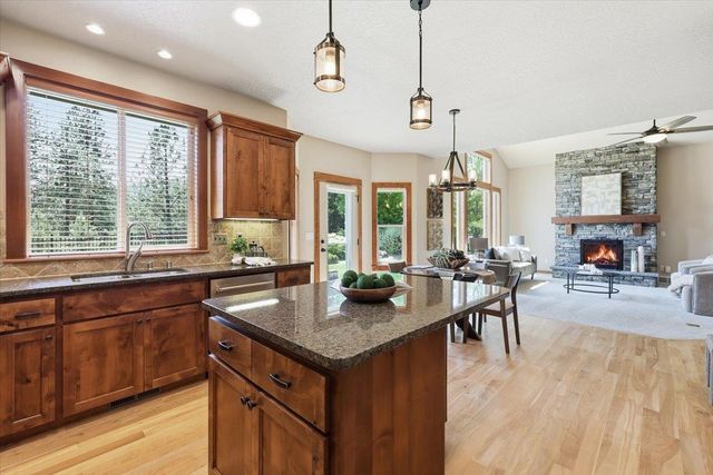 11208 E Sandstone Ln, Spokane Valley, WA 99206