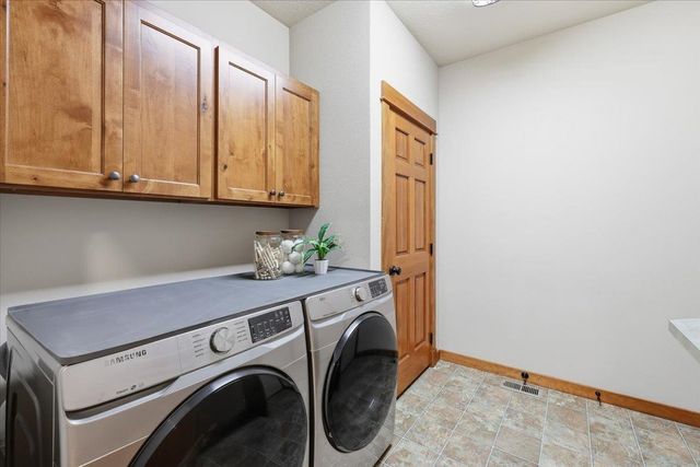 11208 E Sandstone Ln, Spokane Valley, WA 99206