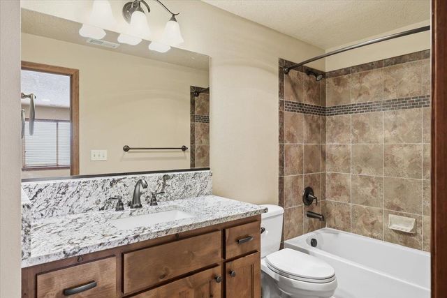 11208 E Sandstone Ln, Spokane Valley, WA 99206