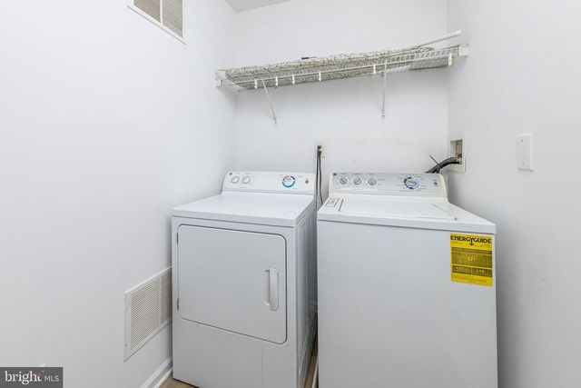 1085 BUCKINGHAM, West Deptford, NJ 08086