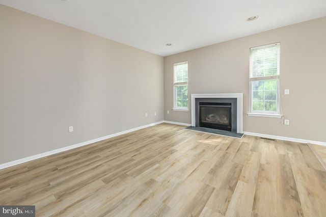 1085 BUCKINGHAM, West Deptford, NJ 08086