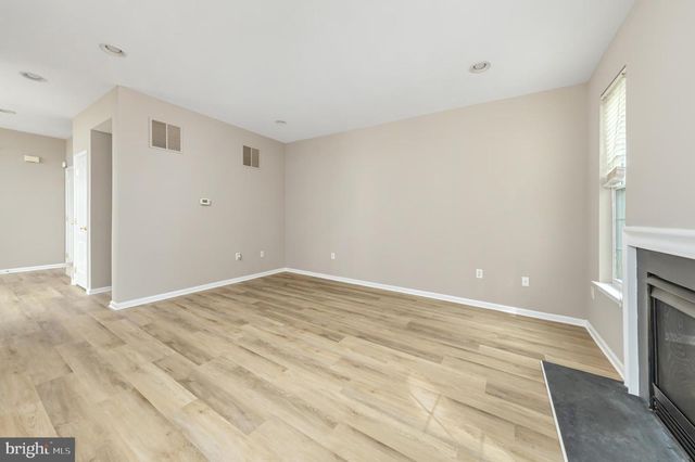 1085 BUCKINGHAM, West Deptford, NJ 08086