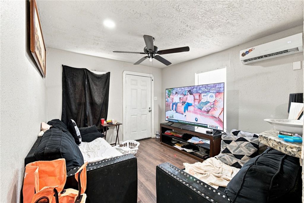 906 West Martin Luther King Jr Street A & B, Bryan, TX 77803 — photo 3