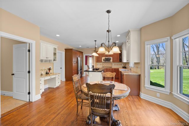 45 Cannon Court, Huntington, NY 11743