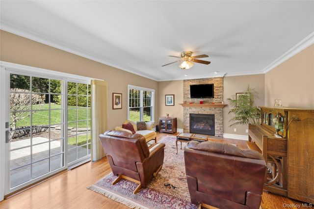45 Cannon Court, Huntington, NY 11743