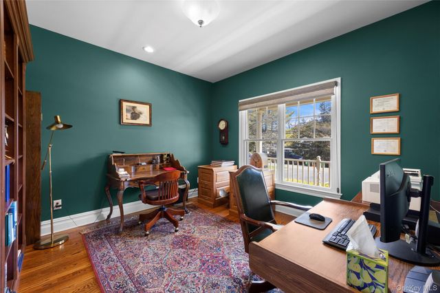 45 Cannon Court, Huntington, NY 11743