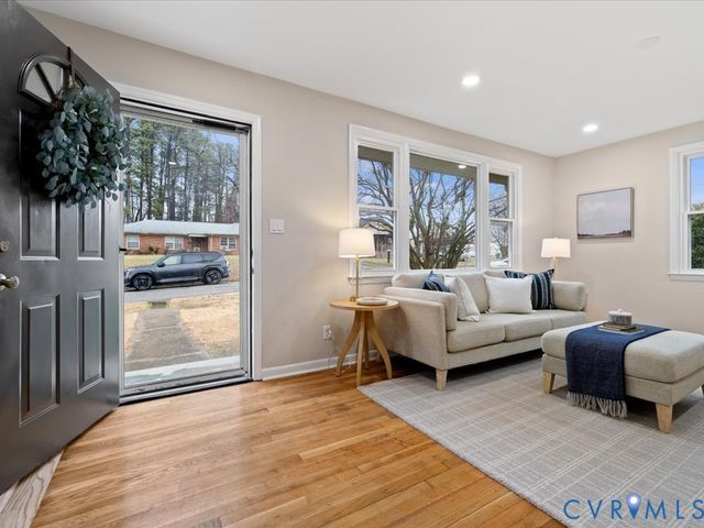 309 W Ellerslie Ave, Colonial Heights, VA 23834