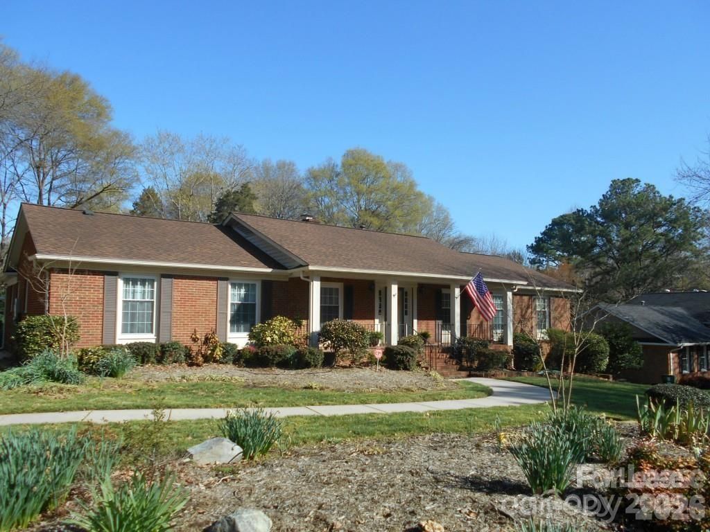 1330 E Barden Road, Charlotte, NC 28226