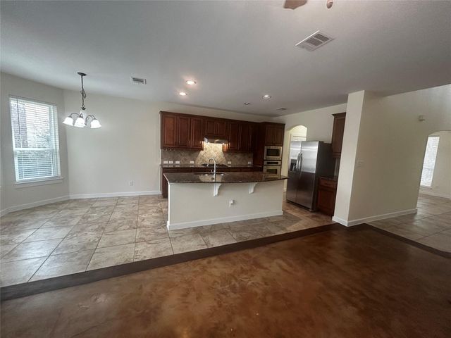 43 Cypress Knee LN 87, Lakeway, TX 78734