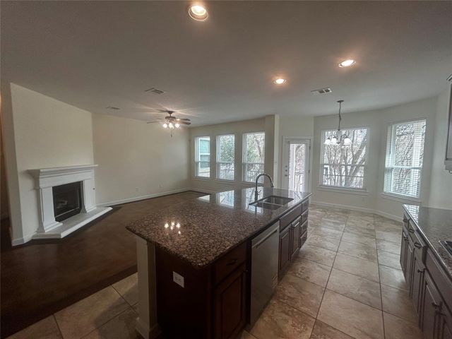 43 Cypress Knee LN 87, Lakeway, TX 78734