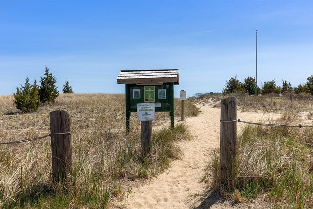 43 Salt Marsh Ln, Plymouth, MA 02360