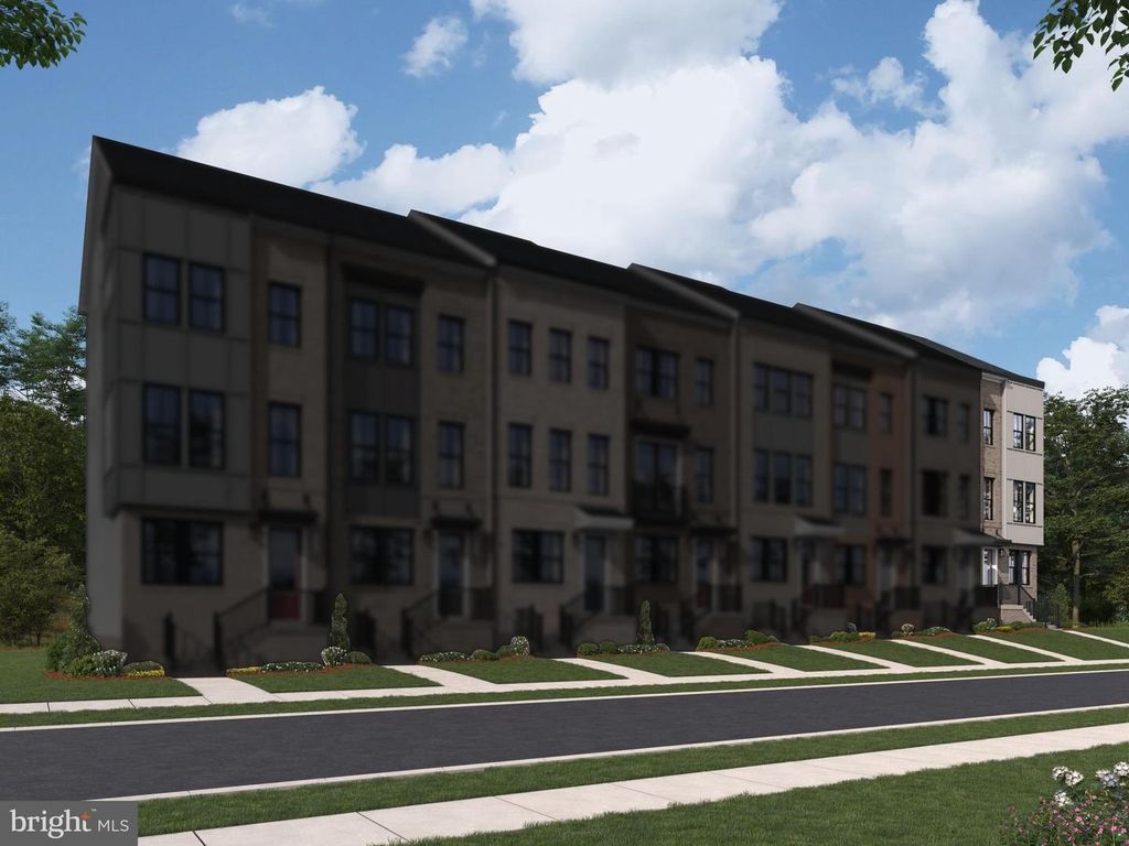 2680 RIVER BIRCH RD, Herndon, VA 20171