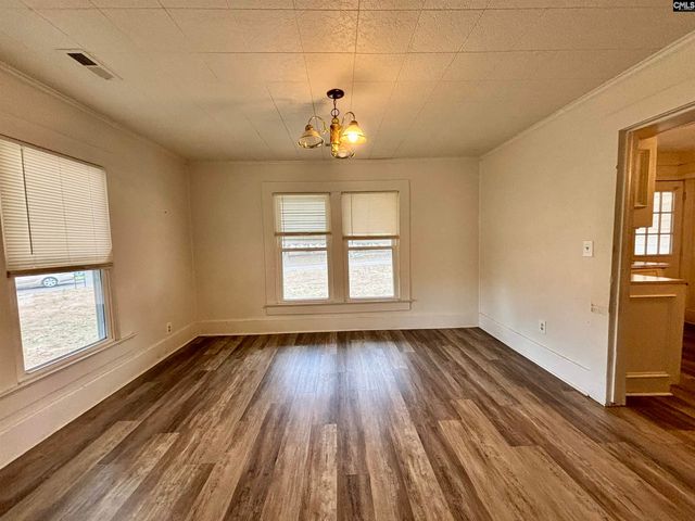 141 S Peachtree Street, Batesburg, SC 29006