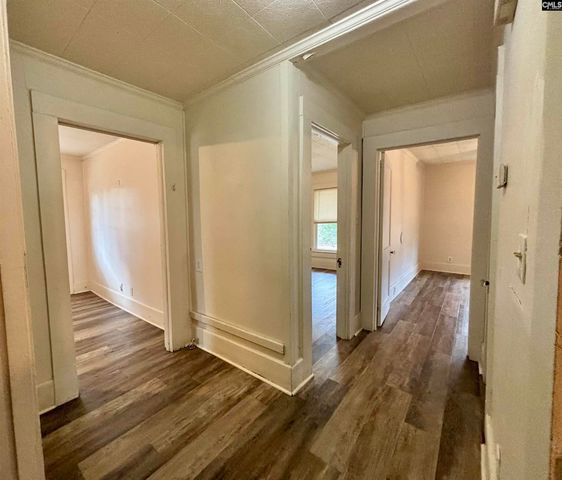 141 S Peachtree Street, Batesburg, SC 29006