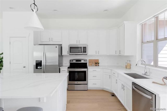 7984 E 51st Avenue, Denver, CO 80238