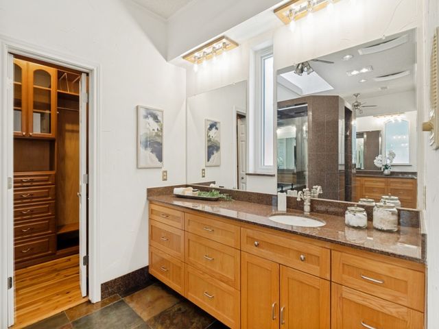 9502 Moss Haven Drive, Dallas, TX 75231