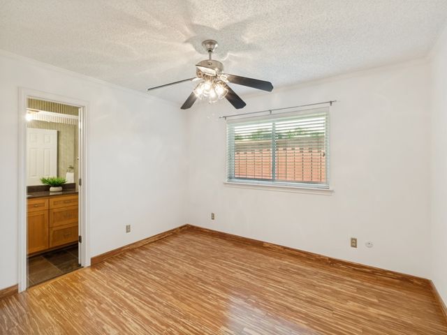 9502 Moss Haven Drive, Dallas, TX 75231