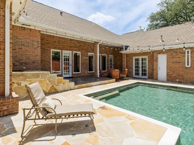 9502 Moss Haven Drive, Dallas, TX 75231