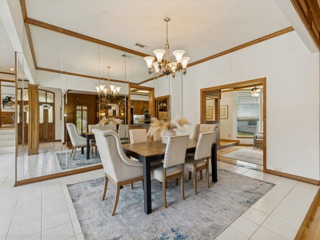 9502 Moss Haven Drive, Dallas, TX 75231
