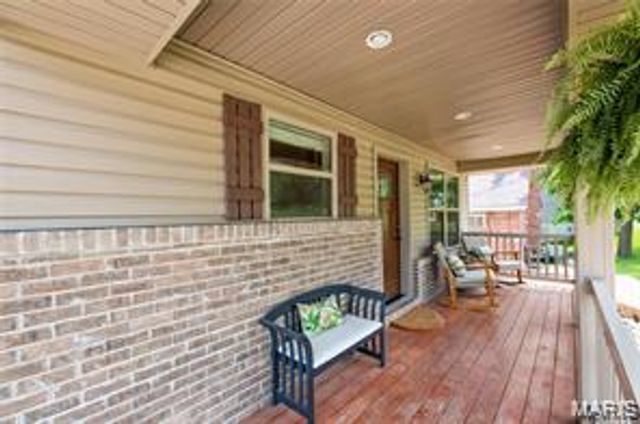 106 Reading Avenue, Maryland Heights, MO 63043