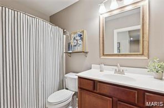 106 Reading Avenue, Maryland Heights, MO 63043