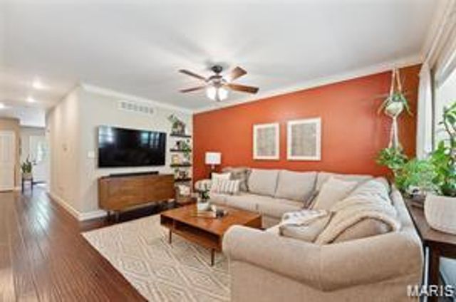 106 Reading Avenue, Maryland Heights, MO 63043