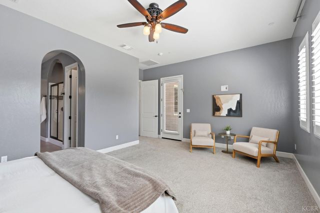 3368 N Discovery Way, Hanford, CA 93230
