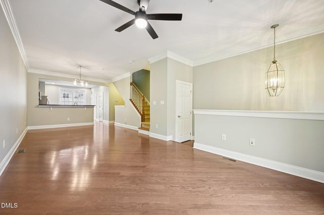 10510 Sablewood Drive 113, Raleigh, NC 27617